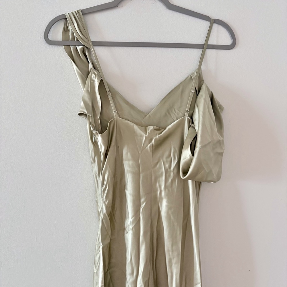 Reformation Ronda Silk Dress in Dried Herbs - Picture 6 of 9